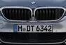 Nová pětka od BMW je větší a lehčí