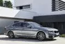 Nová pětka od BMW je větší a lehčí