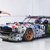 Ken Block ukazuje Hoonicorn V2 – ještě větší zhovadilost, než kdy předtím
