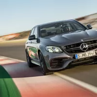 Vrcholné AMG E63 přichází s novým driftovacím módem