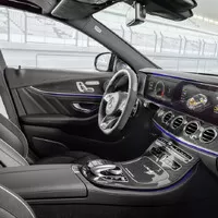 Vrcholné AMG E63 přichází s novým driftovacím módem