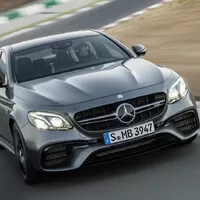 Vrcholné AMG E63 přichází s novým driftovacím módem