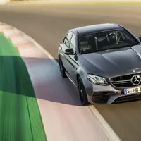 Vrcholné AMG E63 přichází s novým driftovacím módem