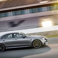 Vrcholné AMG E63 přichází s novým driftovacím módem
