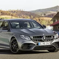 Vrcholné AMG E63 přichází s novým driftovacím módem