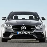 Vrcholné AMG E63 přichází s novým driftovacím módem