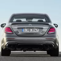 Vrcholné AMG E63 přichází s novým driftovacím módem