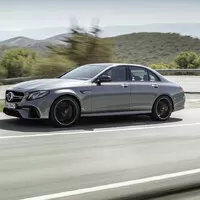 Vrcholné AMG E63 přichází s novým driftovacím módem