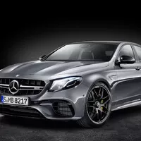 Vrcholné AMG E63 přichází s novým driftovacím módem