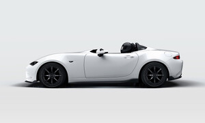 Novinky: Mazda MX-5 Speedster je lehčí než lehká