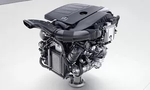 Mercedes se vrací k řadovým šestkám, a bude to hi-tech!