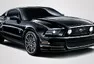 Mustang na černo