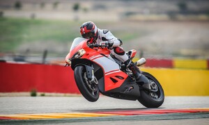 Novinky: Ducati 1299 Superleggera – to nejvíc ze všeho nejvíc