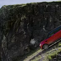 Auto pokořilo nejšílenější lyžařský sjezd na světě