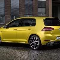 Facelift Volkswagenu Golf – silnější GTI a chcípání při puštění plynu