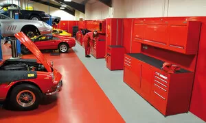 Editorial: Auto není mixér aneb pohled pod kapotu