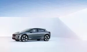Novinky: Druhé SUV od Jaguaru je zároveň první elektromobil