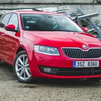 Škoda Octavia 1.0 TSI/85 kW červená exterier