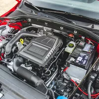 Škoda Octavia 1.0 TSI/85 kW červená exterier