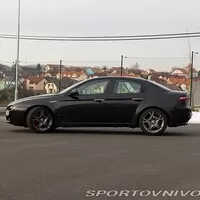 Autíčkář na lovu 03/2014: R4 + R6 + V8
