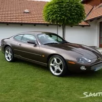 Autíčkář na lovu 03/2014: R4 + R6 + V8