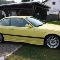 Autíčkář na lovu 03/2014: R4 + R6 + V8