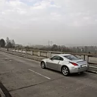 Za volantem Nissanu 350Z: Šarmantní baculka