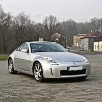 Za volantem Nissanu 350Z: Šarmantní baculka