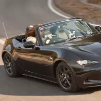 Je Miata víc jako Fiat nebo jako Alfa? - Z redakčního chatu
