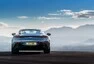 Aston Martin DB11: Bez křídla a přece s přítlakem