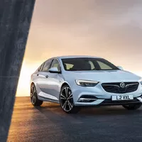 Opel Insignia přijíždí elegantnější a po dietě