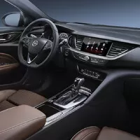 Opel Insignia přijíždí elegantnější a po dietě