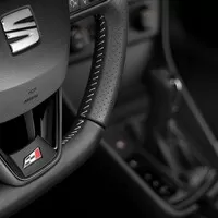 Autíčkář se ptá: Nejrychlejší hot hatch?