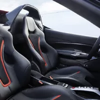 Ferrari slaví padesát let v Japonsku limitovanou edicí J50