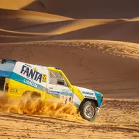 Nissan zrenovoval svůj první naftový speciál na Paříž-Dakar