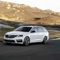 Škoda Octavia RS po faceliftu – silnější, ale také divná