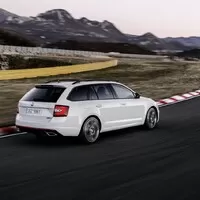 Škoda Octavia RS po faceliftu – silnější, ale také divná