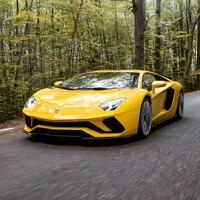 Lamborghini po šesti letech přepracovalo Aventador