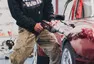 Po Japonci v Praze zbylo pouze jedno hodně široké Porsche