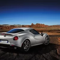 Alfa Romeo 4C - jaká opravdu je?