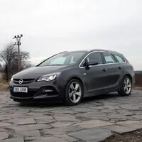 Opel Astra Sports Tourer 2,0 CDTI Biturbo: Gétéčko pro všední den