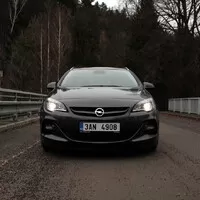 Opel Astra Sports Tourer 2,0 CDTI Biturbo: Gétéčko pro všední den