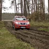 Nissan Navara - komfort, bláto a vánoční stromky