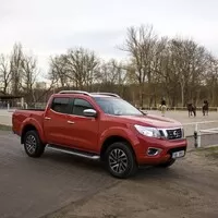 Nissan Navara - komfort, bláto a vánoční stromky
