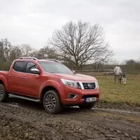 Nissan Navara - komfort, bláto a vánoční stromky