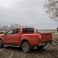 Nissan Navara - komfort, bláto a vánoční stromky