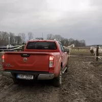 Nissan Navara - komfort, bláto a vánoční stromky