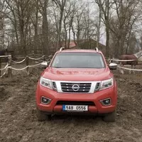 Nissan Navara - komfort, bláto a vánoční stromky