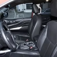 Nissan Navara - komfort, bláto a vánoční stromky