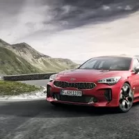 Kia představila sportovně laděný sedan Stinger